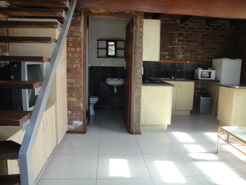 LOFT Apartment in SOUTH END - Photo 3