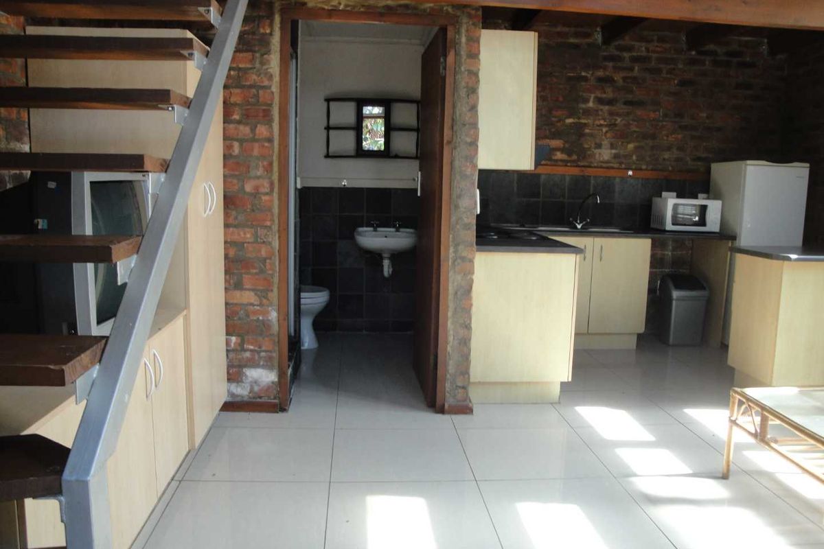 LOFT Apartment in SOUTH END - Photo 3