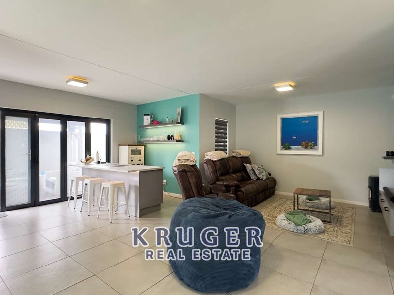 3-bedroom AIR BNB FRIENDLY townhouse for sale - Photo 5