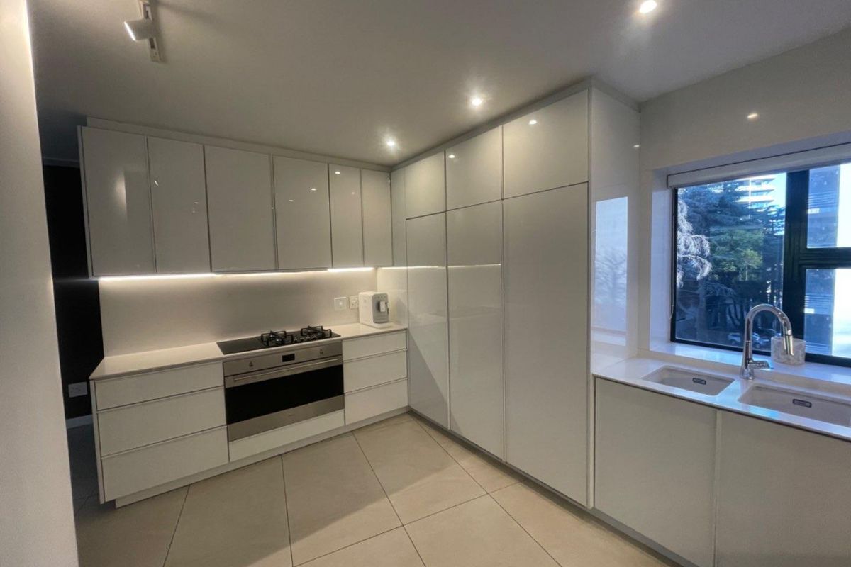 3 bedrooms fully furnished Immaculate home available to let. - Photo 5