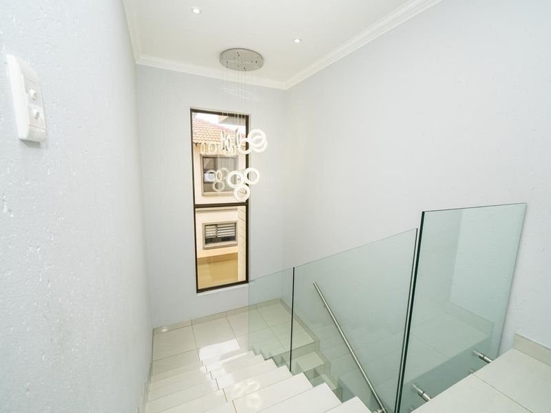 4 bedroom home for sale in helderwyk estate - Photo 10