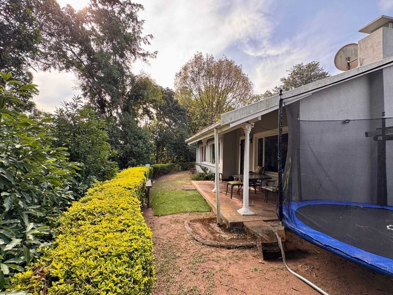 TO RENT - Charming 3-Bedroom Family Home with Separate Flatlet in Westville - Photo 9