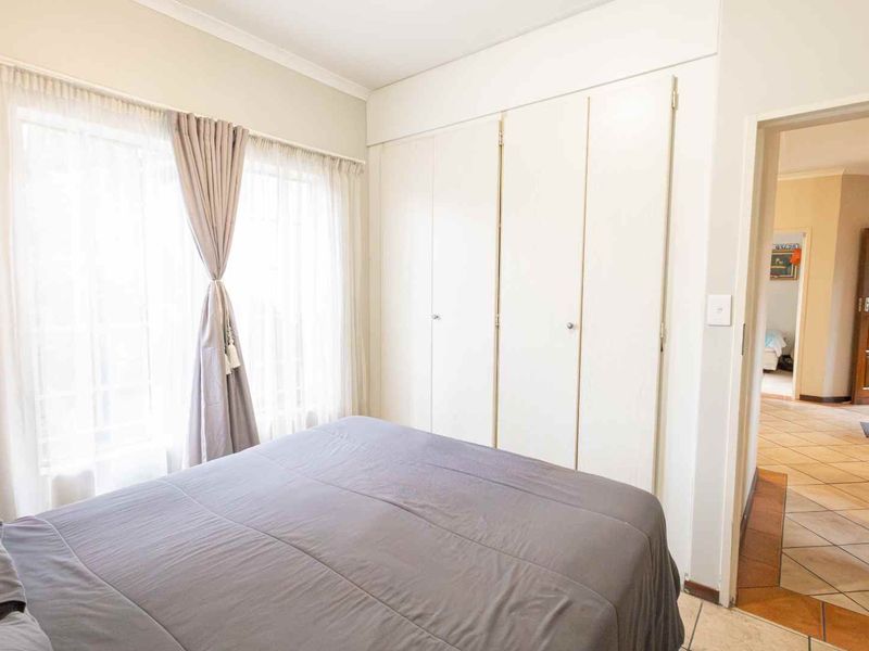 2 Bedroom Top-Floor Apartment for Sale in Papillon Equestria - Photo 6