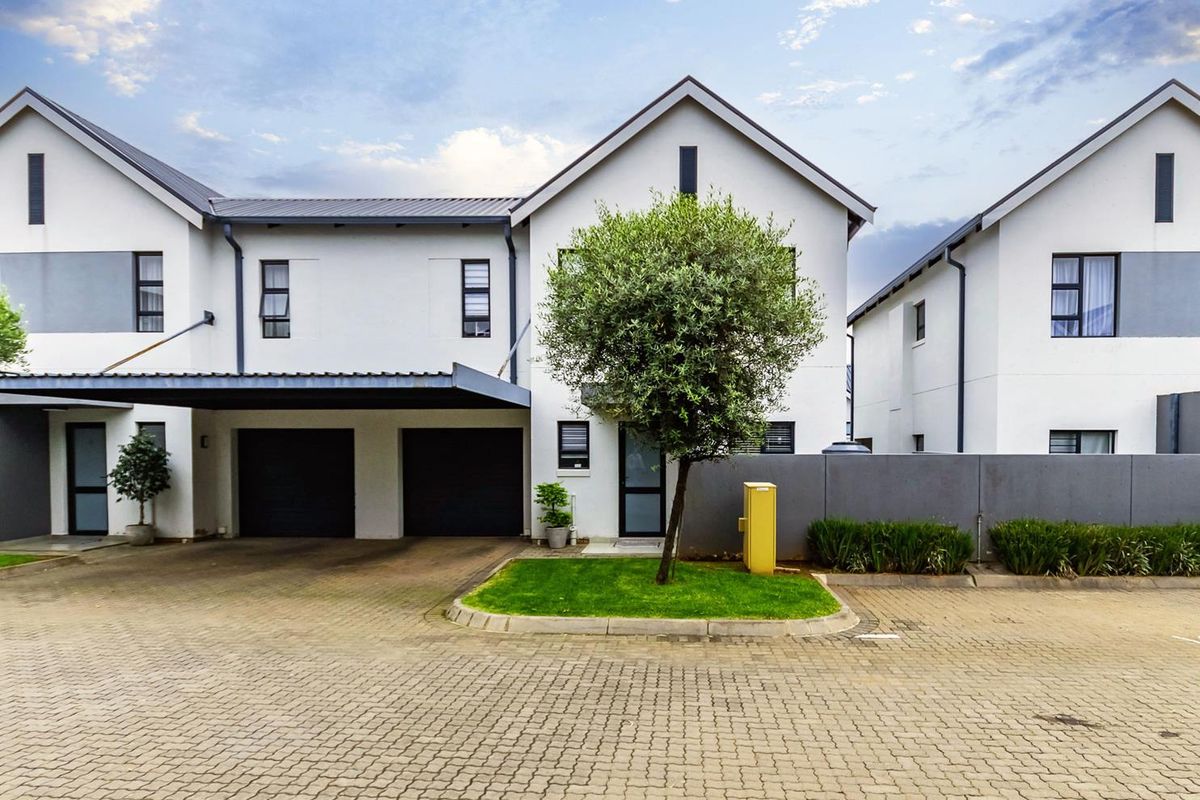 Ideal Family Home In PineHaven - Photo 2