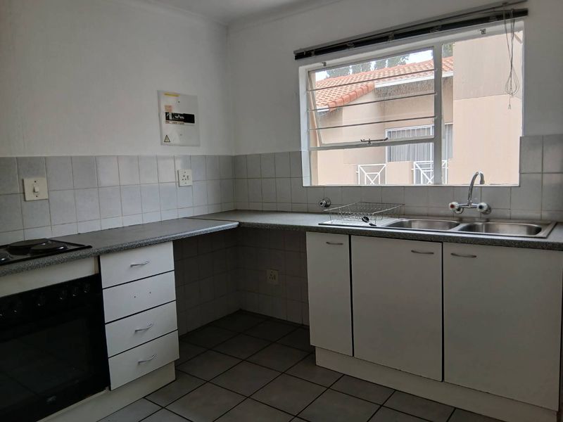 Upstairs Apartment for Sale - Photo 7