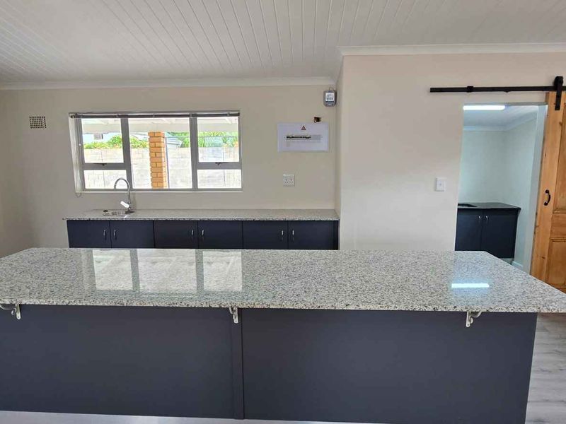 Charming Family Home in a Thriving Community - Photo 8