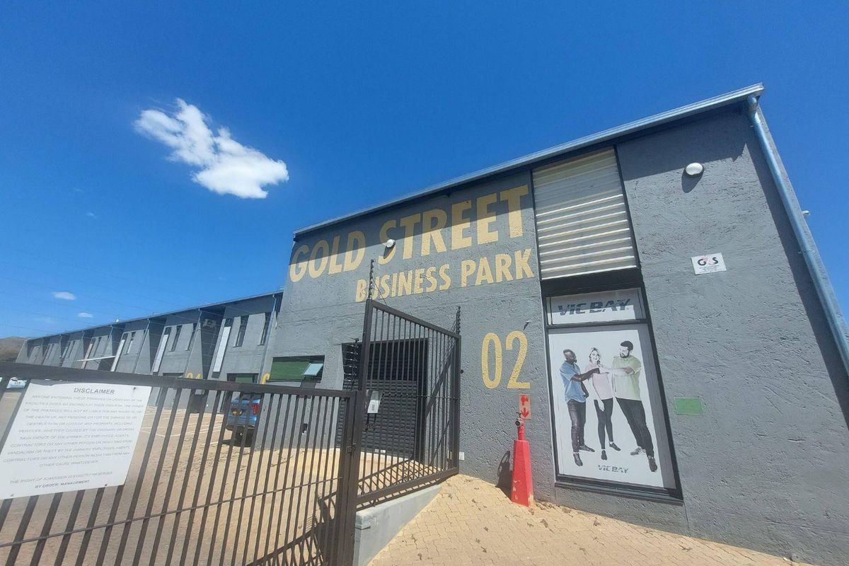 INDUSTRIAL UNIT FOR SALE | PROSPERITA | N$2,000,000 - Photo 2