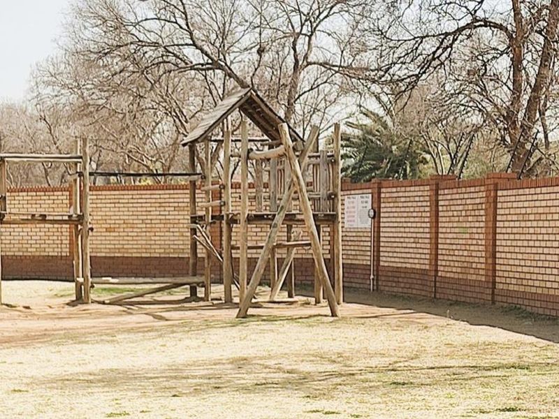 Lovely ground floor 2Bedroom Apartment for Sale - Photo 7