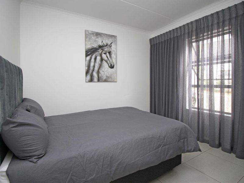 Tastefully furnished 1bedroom ground floor unit for rent - Photo 8