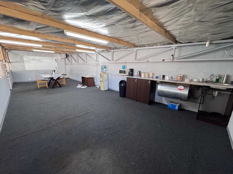 Workshop To Let In Northern Industrial - Photo 7