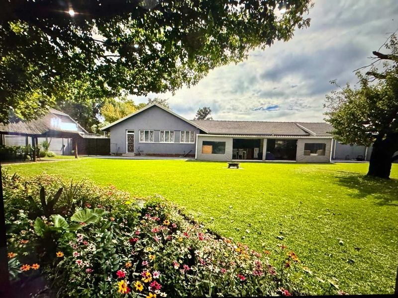 Huge Family Home for sale in Randhart - Photo 2