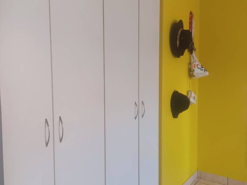 2 Bedroom Apartment for Sale in Andeon - Photo 7