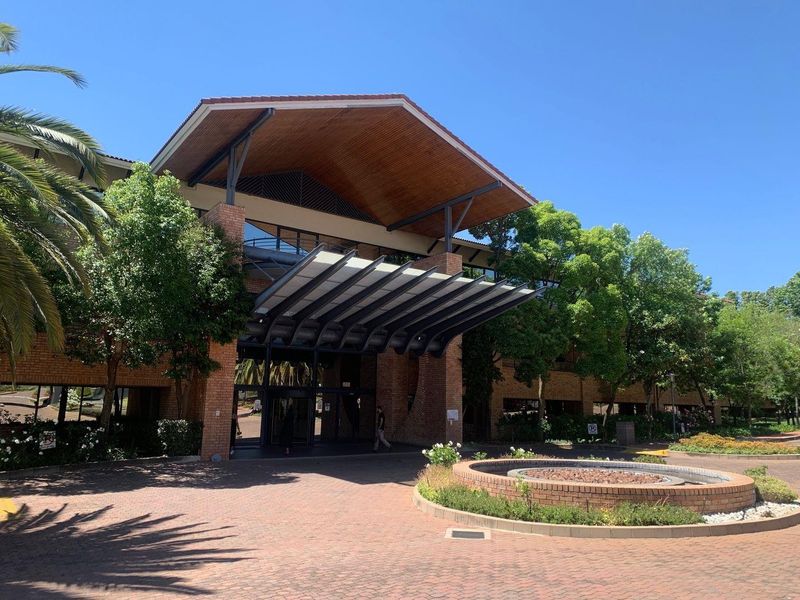 2 054m2 Woodmead Office To Let - Photo 4