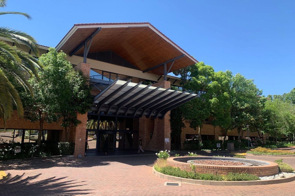 2 054m2 Woodmead Office To Let - Photo 4