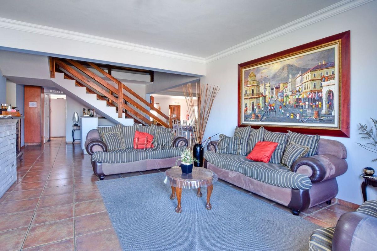 Ext 9, Swakopmund:  Guesthouse for sale - Photo 5