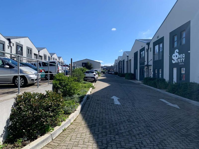 Ideal Warehouse Space with Office & Amenities - Photo 3