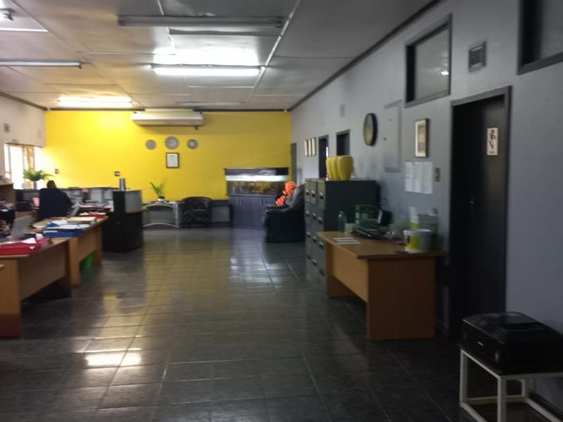 Industrial Property For Sale – Prime Investment Opportunity - Photo 5