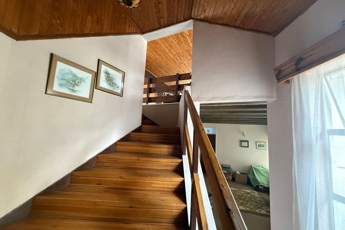 Huge Family Home with Incredible Potential! - Photo 5