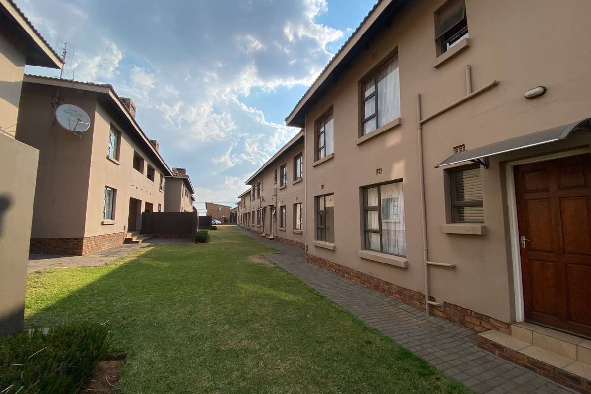 Secure & Stylish Ground Floor Living – Albertsdal Heights - Photo 3