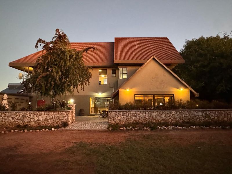 CALLIE’S GAME LODGE | EXCEPTIONAL HOSPITALITY & WILDLIFE INVESTMENT NEAR TSUMEB - Photo 2