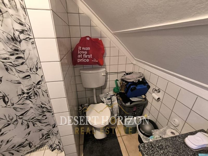 Otjiwarongo | Spacious Family Home with Excellent Security & Extras - Photo 6