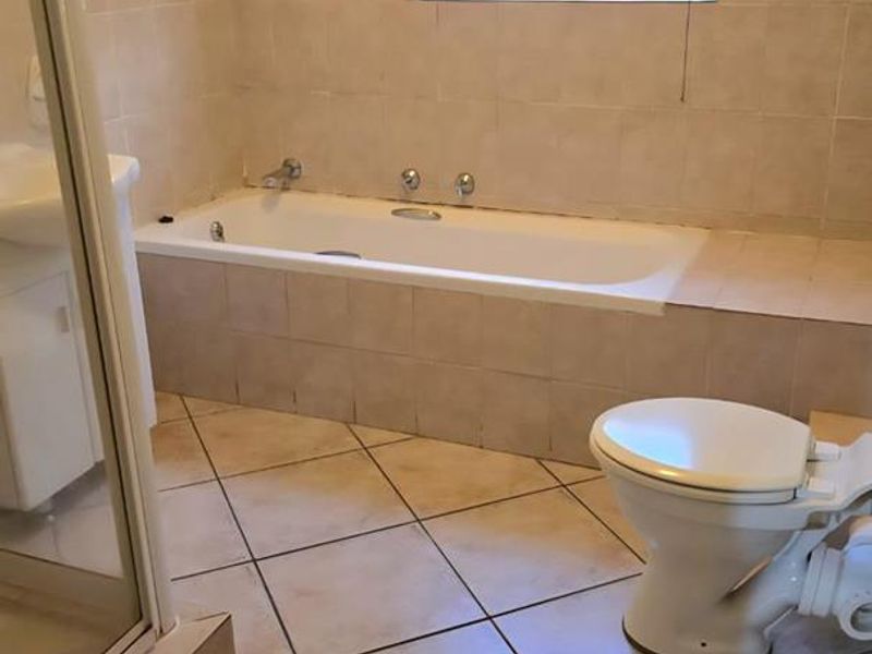 Townhouse for Sale in Randburg - Photo 6