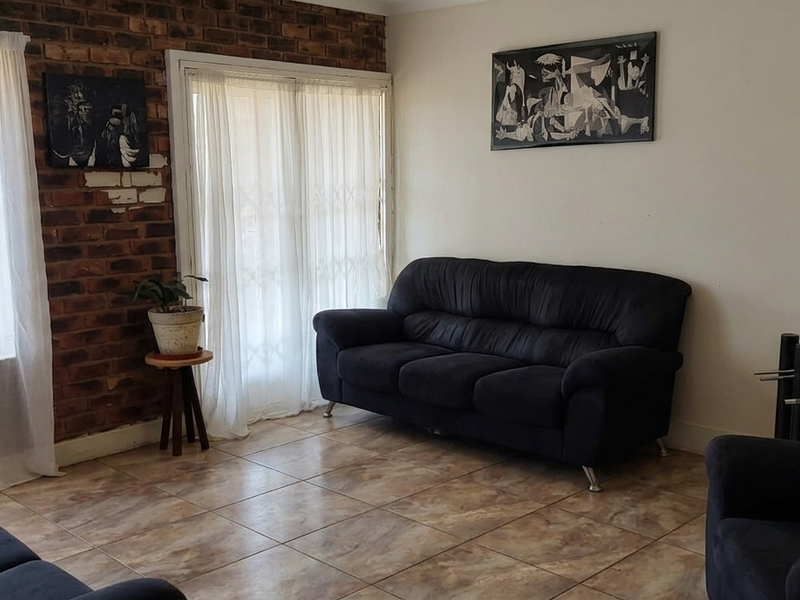 4 Bedroom Duplex - Photo 3