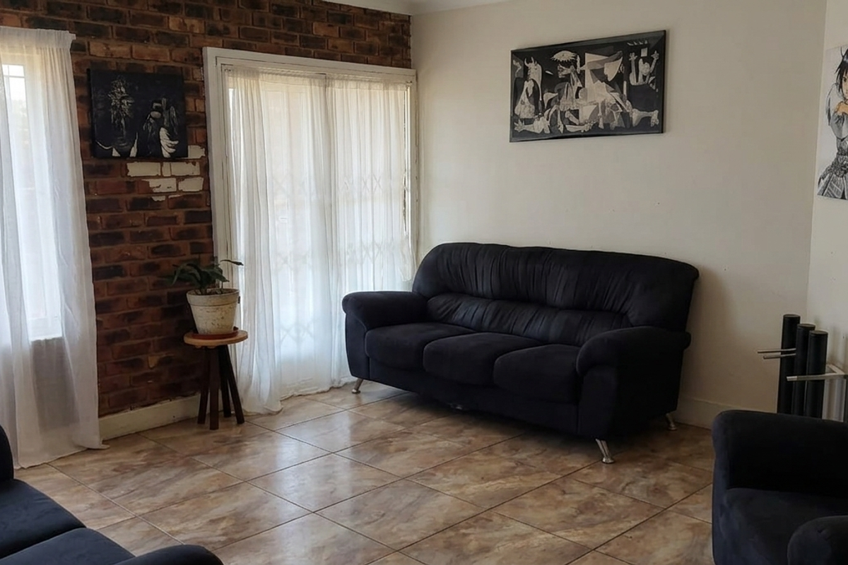4 Bedroom Duplex - Photo 3
