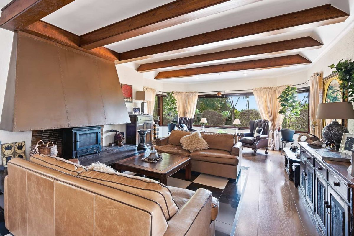 Where grand scale meets uncompromising security — a rare estate sanctuary defined by space, privacy, and timeless care - Photo 4