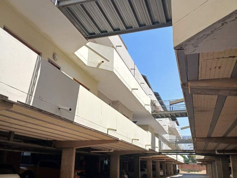 Cozy Starter Apartment for Rent! - Photo 2