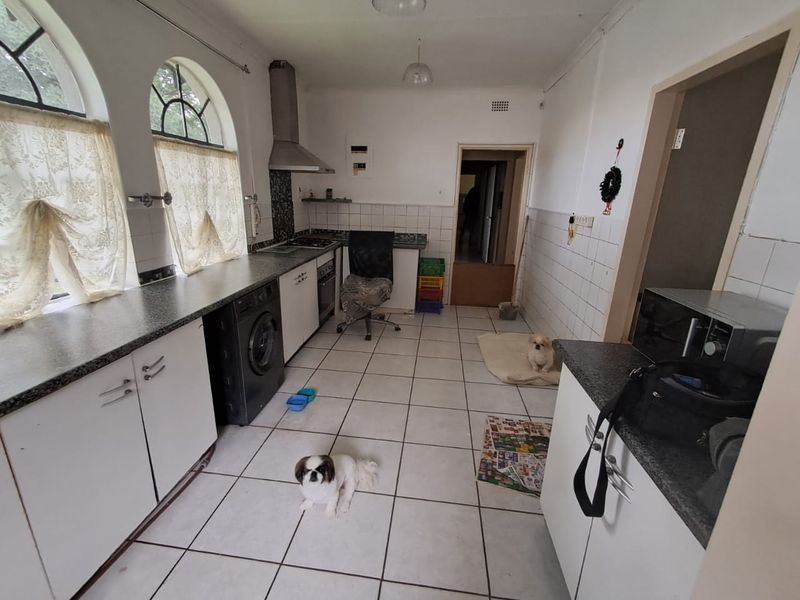 Energy-Efficient Property with Income-Generating Flat - Exceptional Investment Opportunity - Photo 6