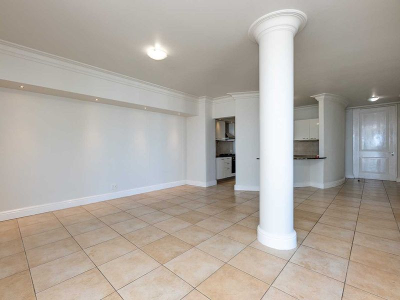Most Sought After! 2 Bedrooms Sea Point. - Photo 9