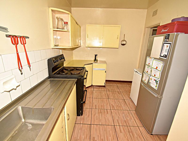 Ground Floor Apartment - Photo 7