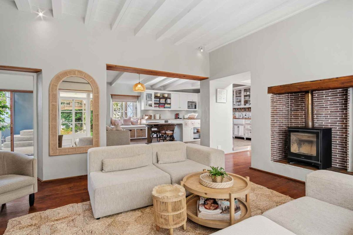 Contemporary Family Farmhouse - Photo 3