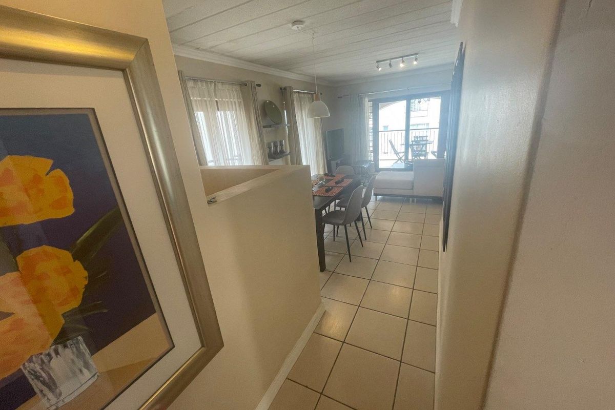 FURNISHED TWO BEDROOMS - Photo 5