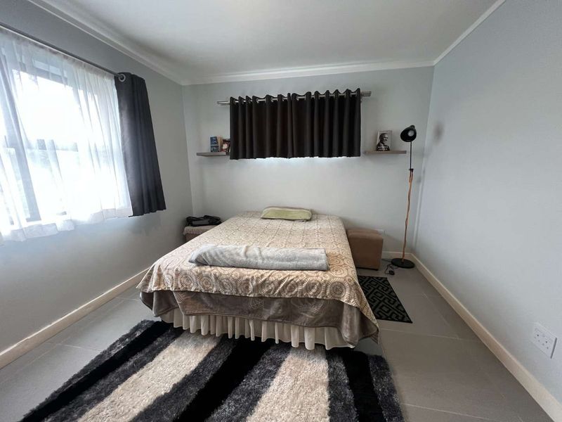 Practical and Comfortable 2 Bed Apartment - Photo 5