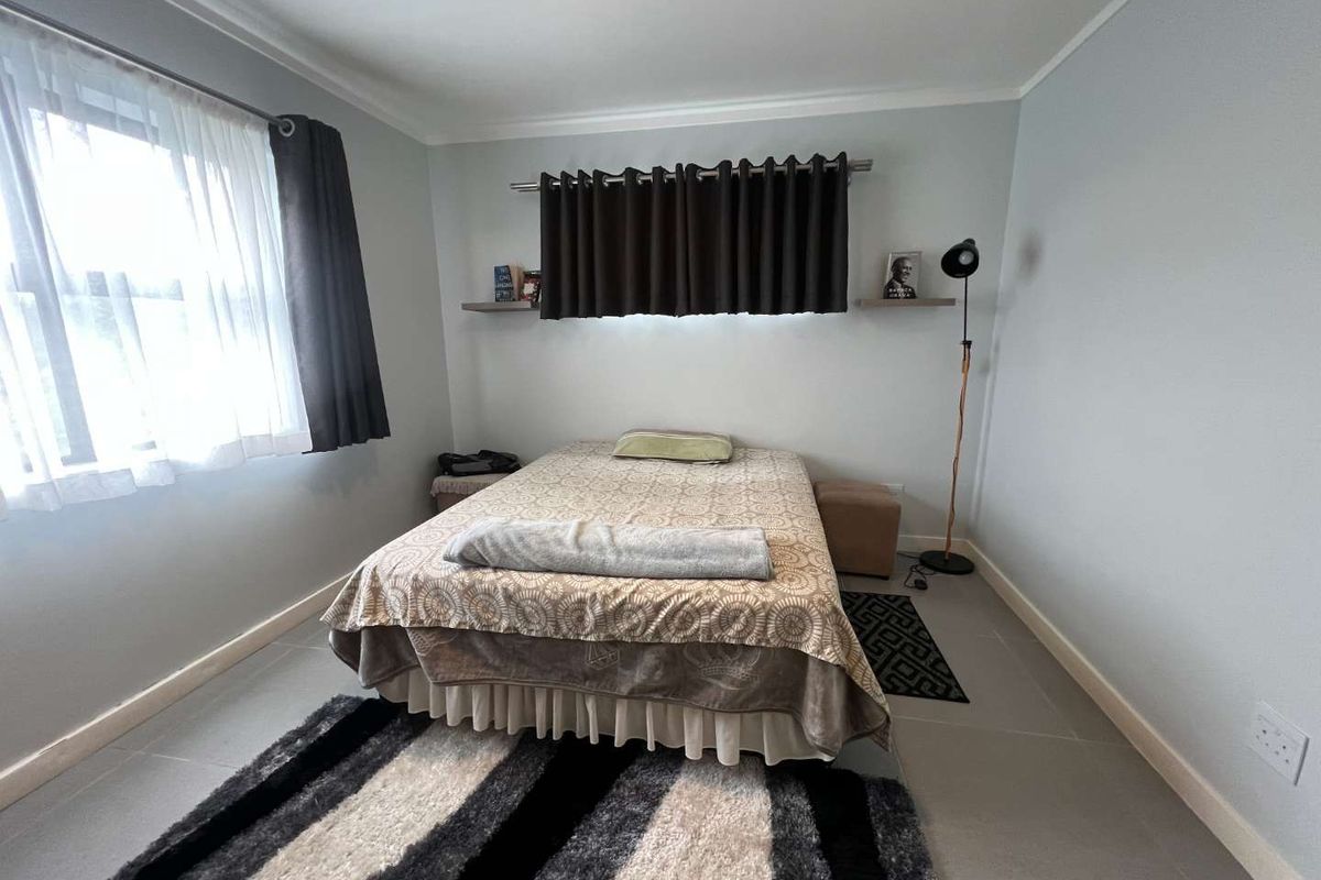 Practical and Comfortable 2 Bed Apartment - Photo 5