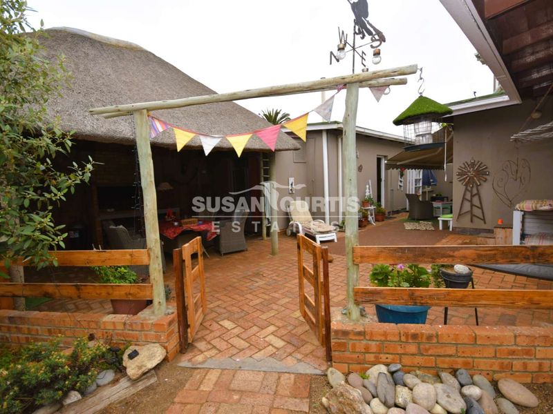 Fabulous family home in popular area - Photo 9