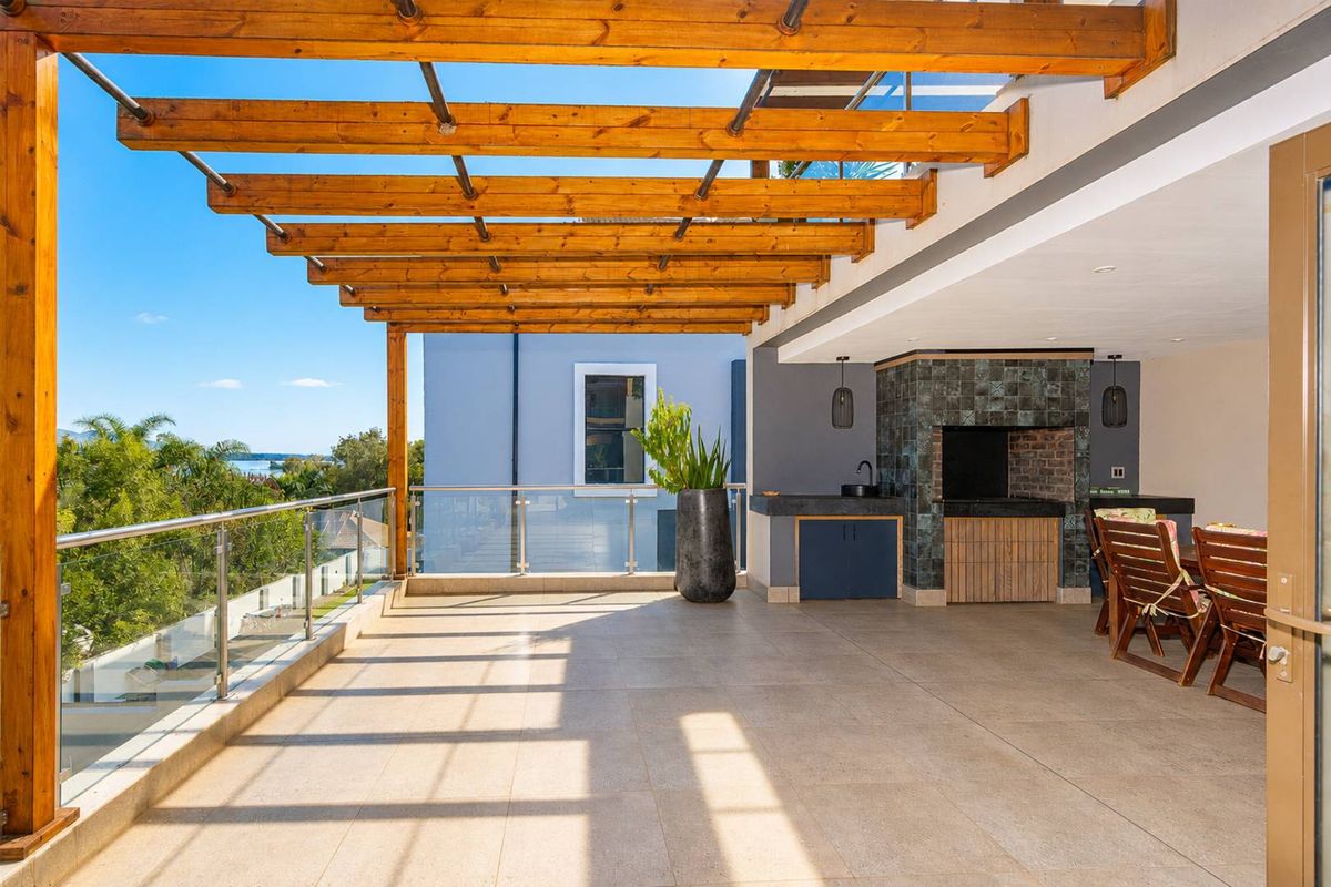 Luxury Awaits: Birdwood Estate with Separate Flatlet - Photo 5