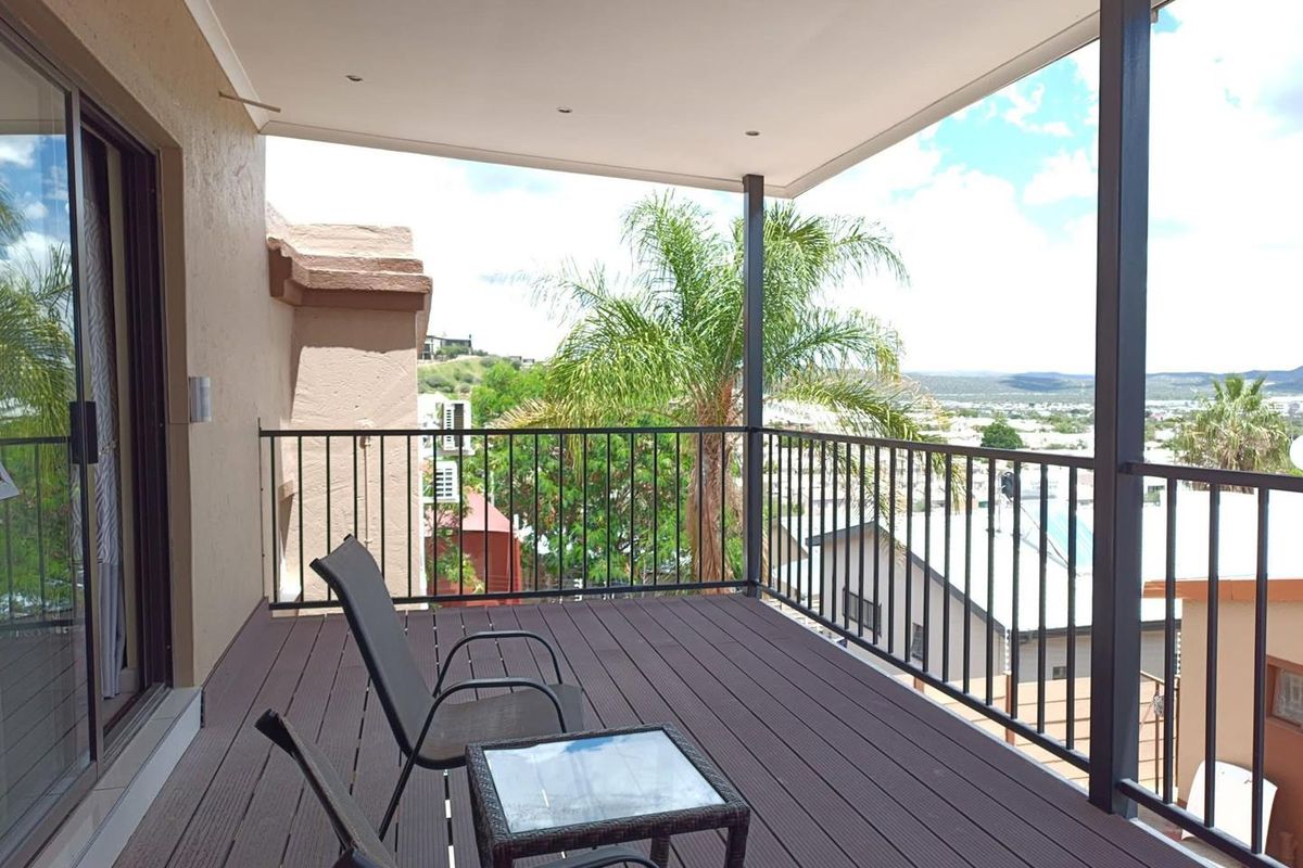 3 Bedroom House TO LET in Kleine Kuppe - Photo 4