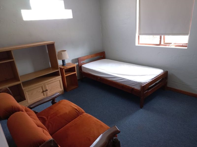 Female Student Accommodation - Summerstrand - Photo 9