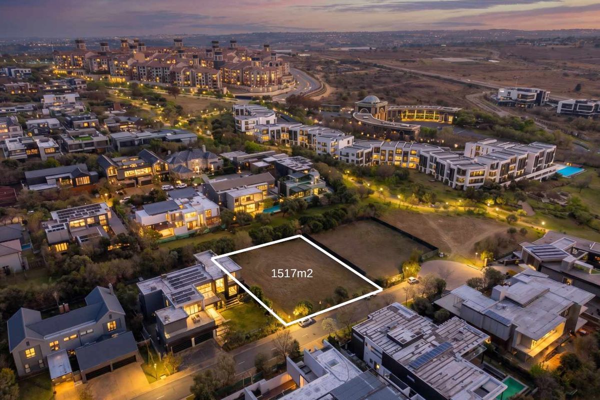 An aerial view of a 1517m2 vacant residential plot located within a developed estate, highlighting the surrounding neighborhood infrastructure.
