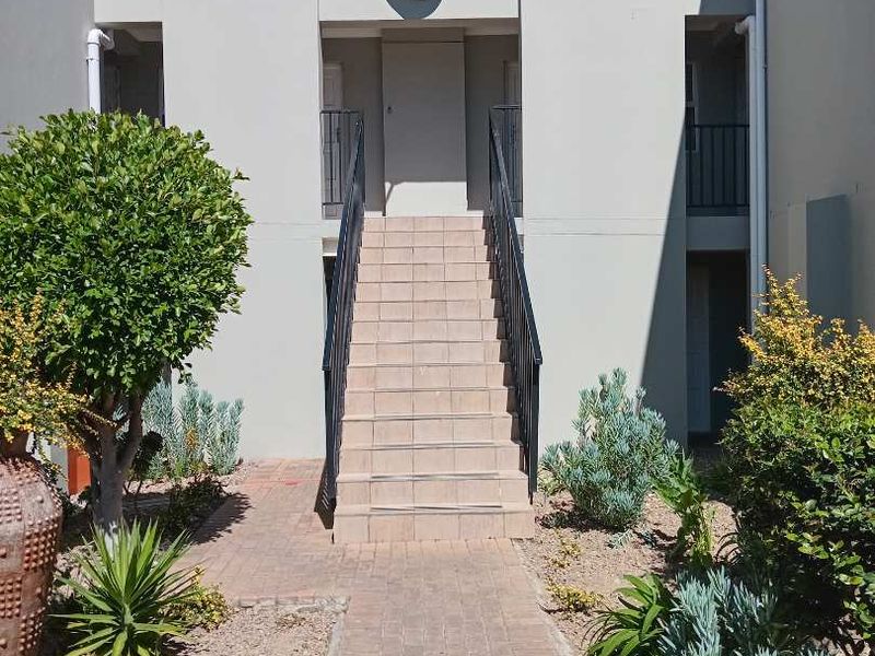 Popular Mont Blanc Complex - Photo 2