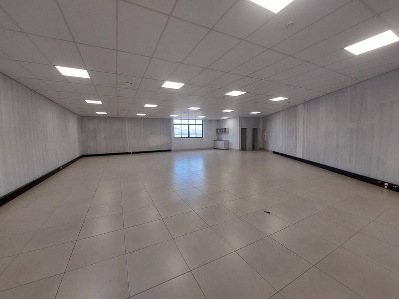 To let Kleine kuppe - Hilltop Village (Office or medical suite) - Photo 2