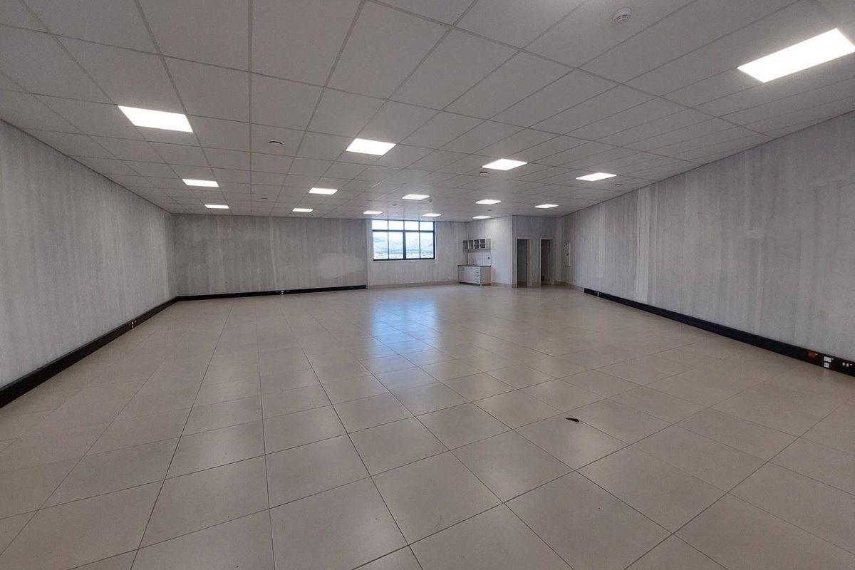 To let Kleine kuppe - Hilltop Village (Office or medical suite) - Photo 2