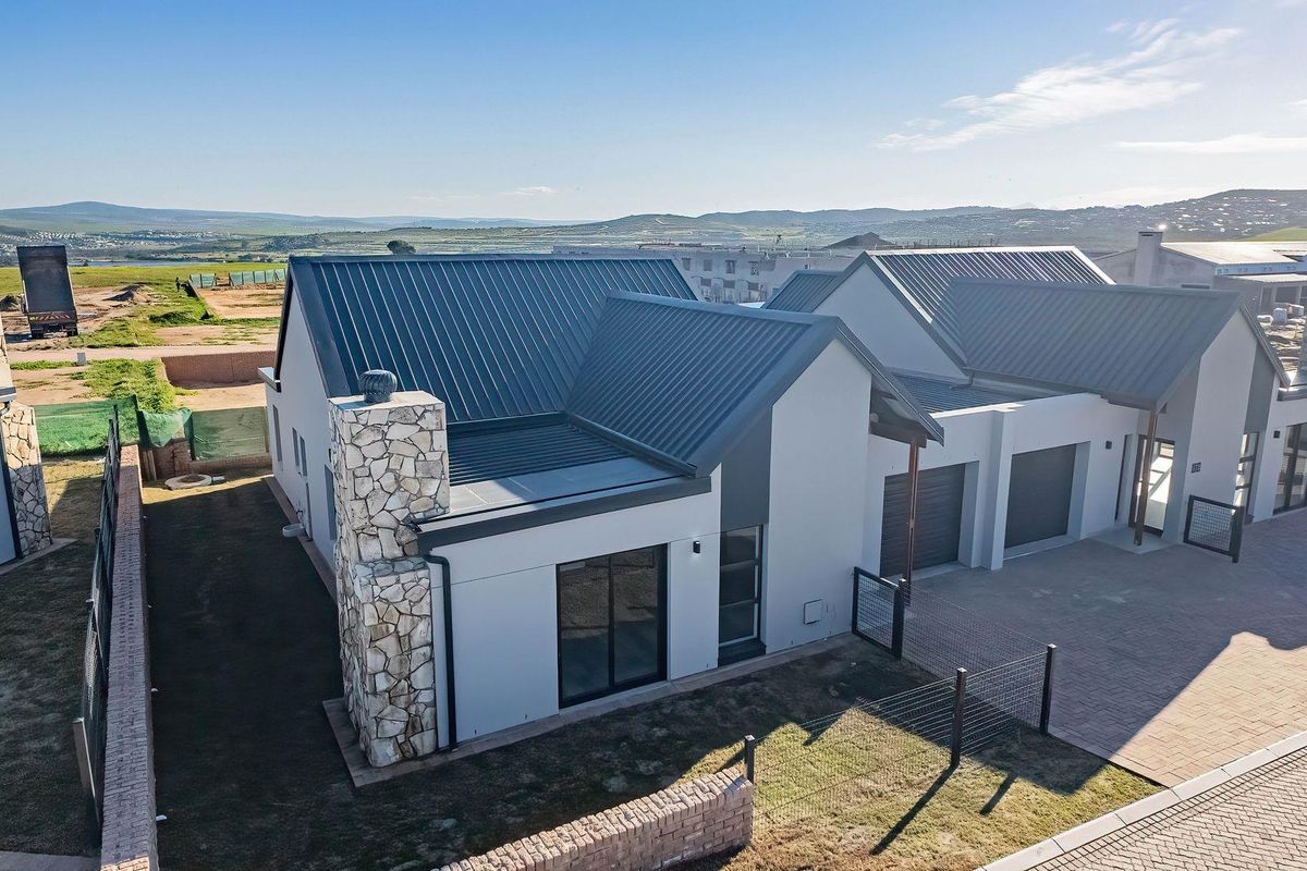 Village Home in Hartland Retirement Village - Retirement living at it's best - Photo 4