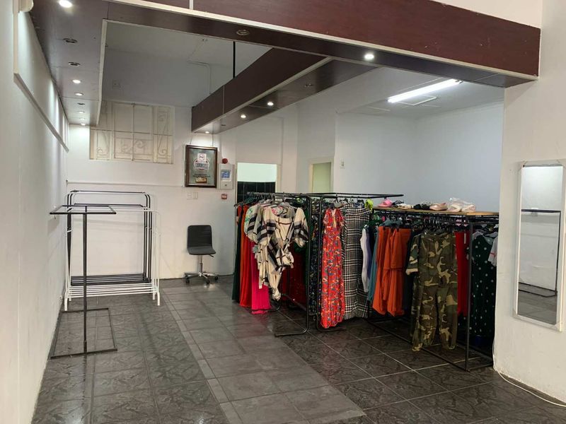 High Traffic Retail Spot: 82m2 on Voortrekker Rd, Goodwood - Photo 8