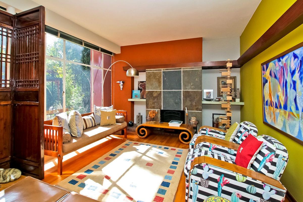 A House to Live In, A Home to Love! - Photo 4