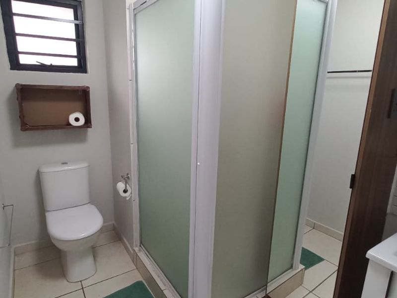 Pet-Friendly Ground Floor Gem with Pool & Gym - Photo 7
