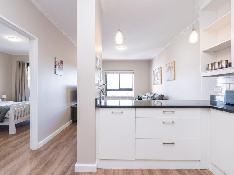 Fully Furnished Gem in Prime Vredehoek Location - Photo 7